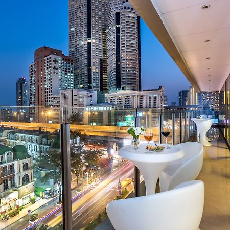 Hilton Garden Inn Bangkok Silom Exterior foto